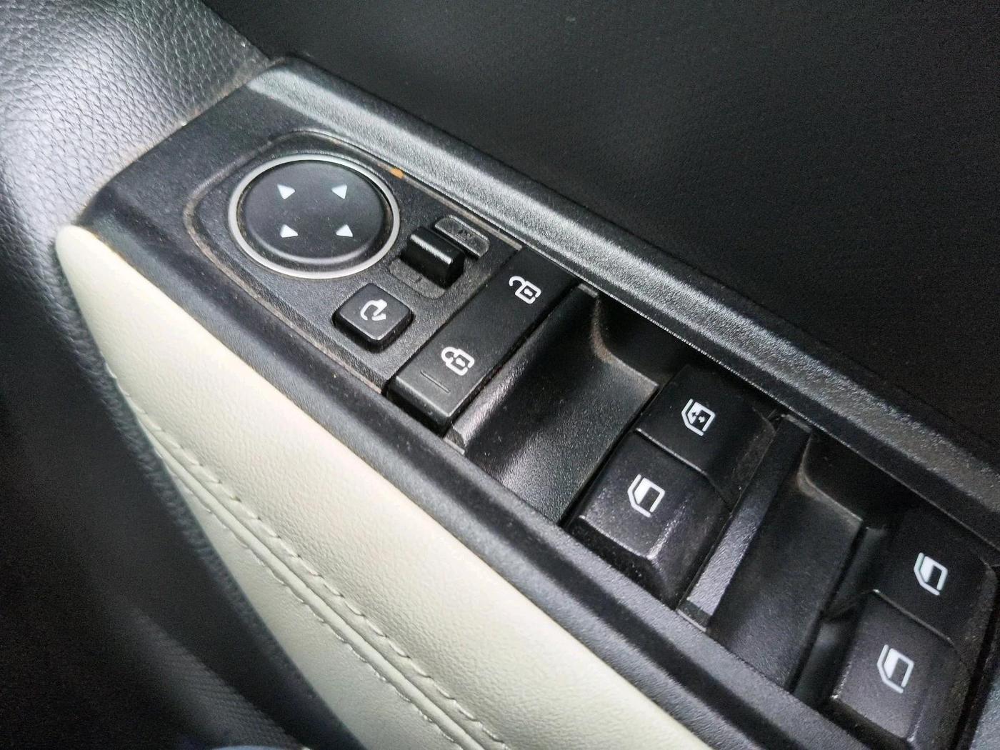 2024 KIA SONET GTX PLUS 1.0 TURBO PETROL DCT, Petrol, Automatic, 27,867 km, interior