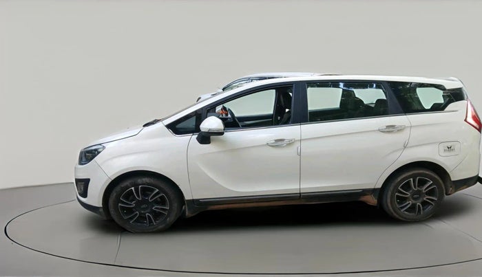 2023 Mahindra MARAZZO M 6 + 8 STR, Diesel, Manual, 29,189 km, exterior