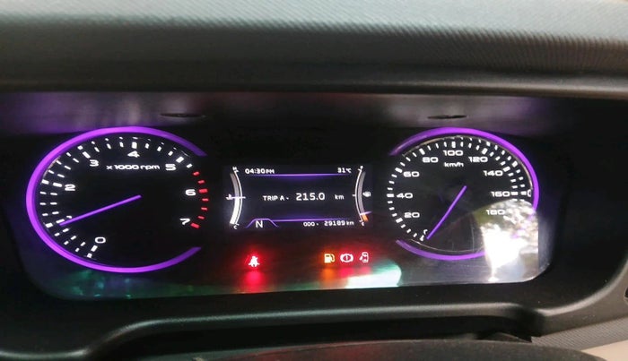 2023 Mahindra MARAZZO M 6 + 8 STR, Diesel, Manual, 29,189 km, interior