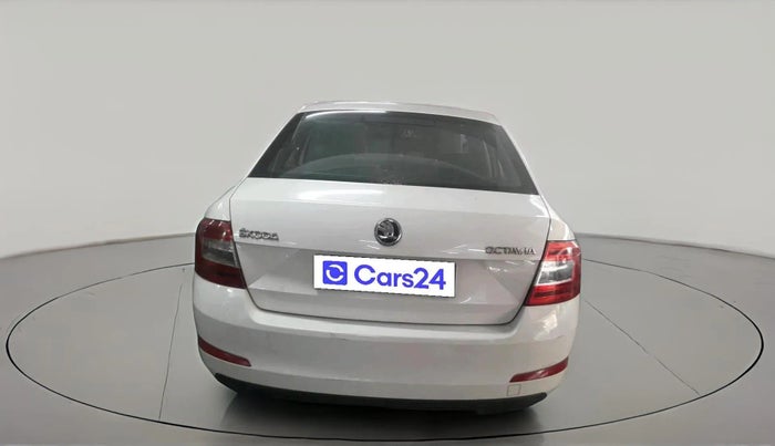 2015 Skoda Octavia ELEGANCE 2.0 TDI AT, Diesel, Automatic, 1,09,290 km, exterior