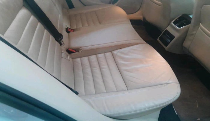 2015 Skoda Octavia ELEGANCE 2.0 TDI AT, Diesel, Automatic, 1,09,290 km, interior