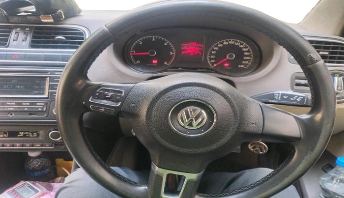 2013 Volkswagen Vento HIGHLINE DIESEL 1.6, Diesel, Manual, 1,24,551 km, interior