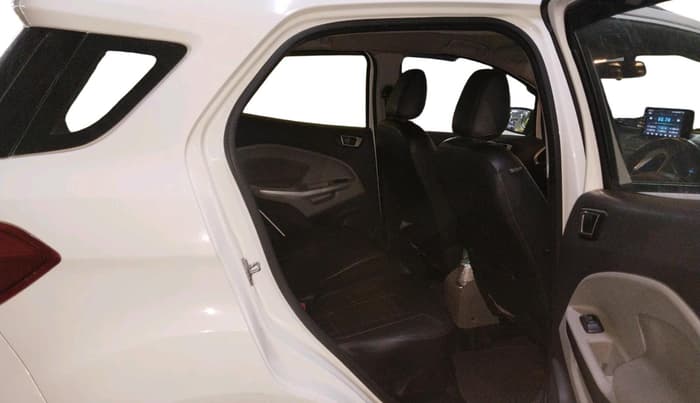 2015 Ford Ecosport TITANIUM 1.5L DIESEL, Diesel, Manual, 1,39,356 km, interior