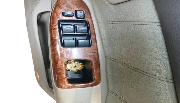 2006 Toyota Corolla H2 E 1.8, Petrol, Manual, 1,29,188 km, interior