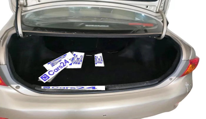 2011 Toyota Corolla Altis G PETROL, Petrol, Manual, 1,01,027 km, exterior