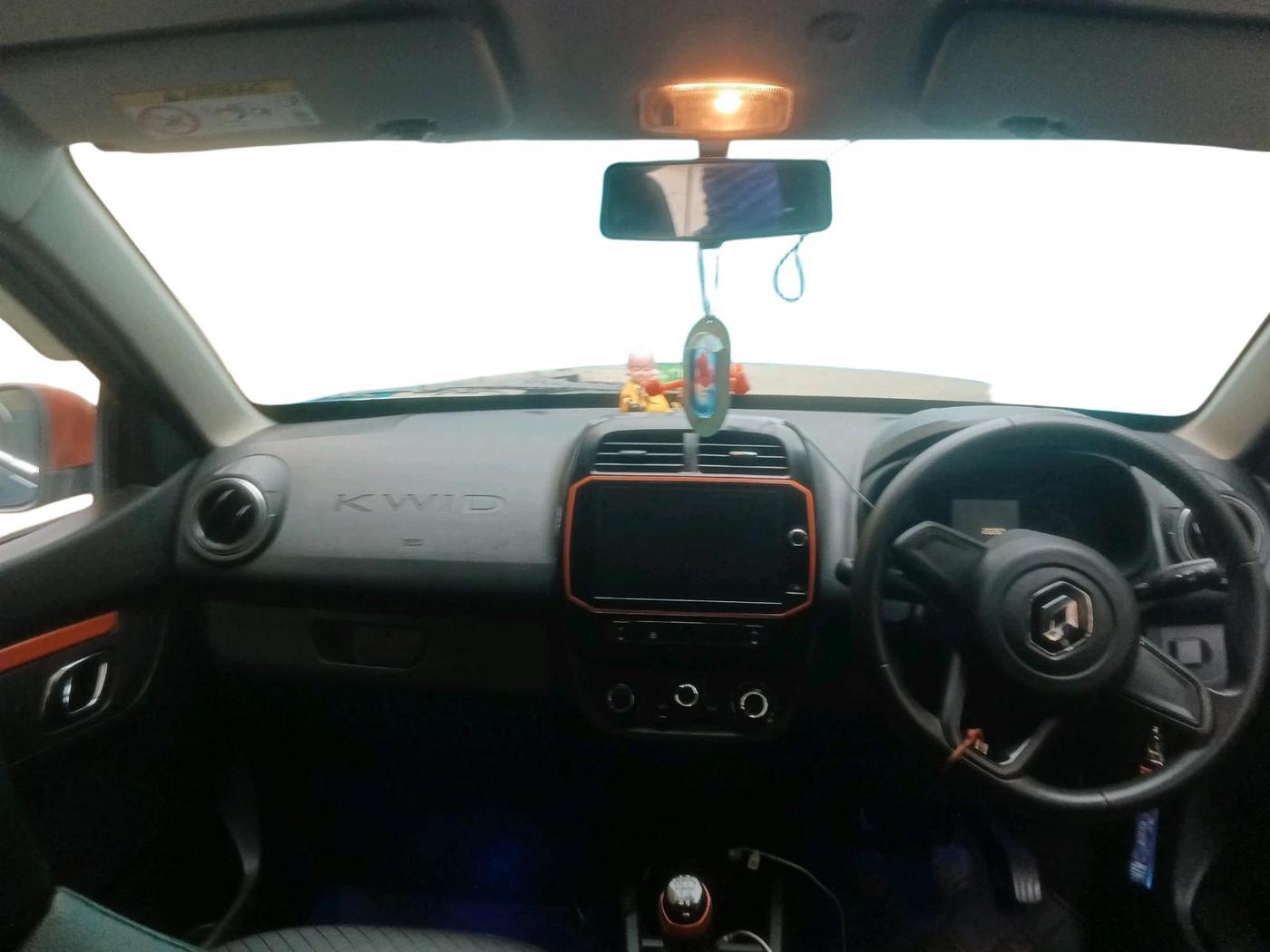2019 Renault Kwid CLIMBER 1.0 (O), Petrol, Manual, 20,260 km, interior