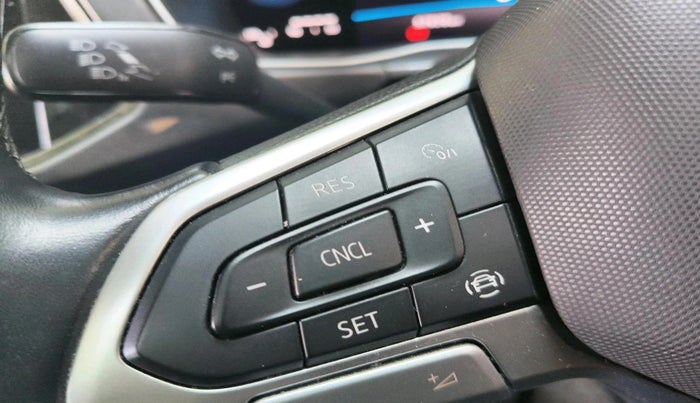 2022 Volkswagen TAIGUN TOPLINE 1.0 TSI MT, Petrol, Manual, 57,979 km, interior