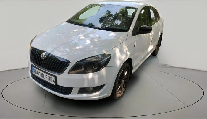 2014 Skoda Rapid 1.5 TDI CR ELEGANCE PLUS, Diesel, Manual, 1,11,628 km, exterior