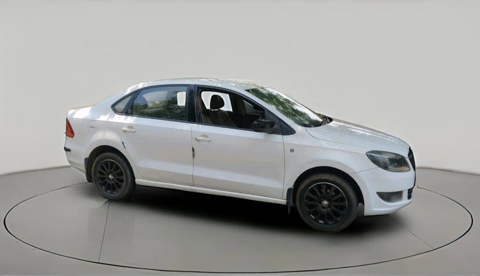 2014 Skoda Rapid 1.5 TDI CR ELEGANCE PLUS, Diesel, Manual, 1,11,628 km, exterior