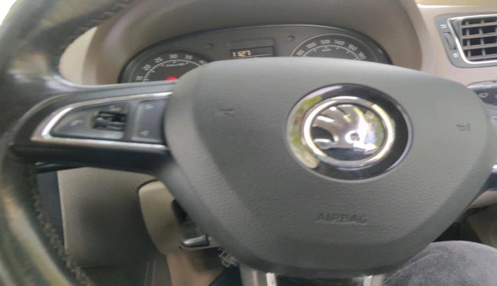 2014 Skoda Rapid 1.5 TDI CR ELEGANCE PLUS, Diesel, Manual, 1,11,628 km, interior