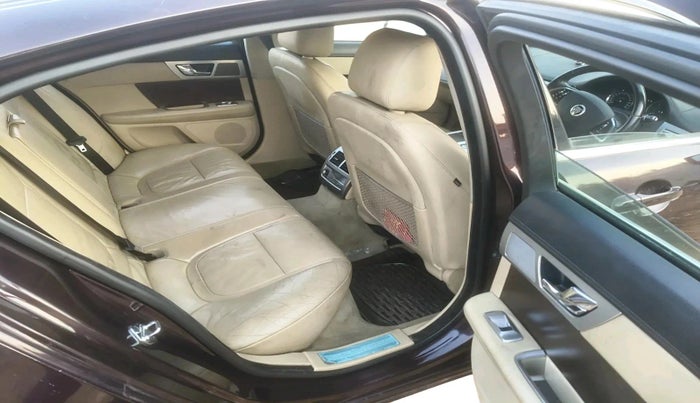 2013 Jaguar XF 2.2 DIESEL, Diesel, Automatic, 19,417 km, interior