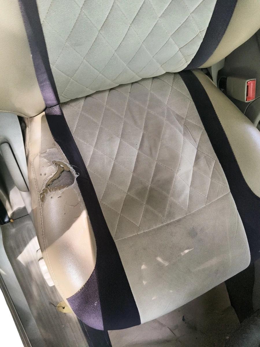 2012 Toyota Innova VX 2.5 7 STR, Diesel, Manual, 1,95,854 km, interior