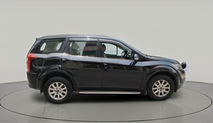 2016 Mahindra XUV500 W10 AT, Diesel, Automatic, 88,917 km, exterior