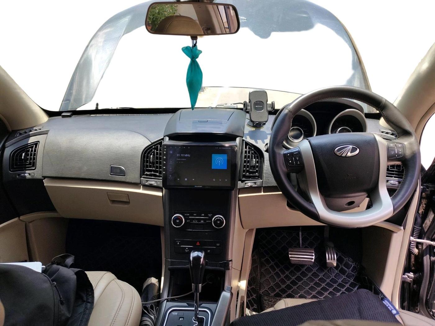 2016 Mahindra XUV500 W10 AT, Diesel, Automatic, 88,917 km, interior