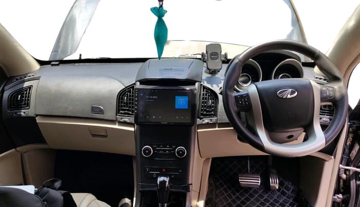 2016 Mahindra XUV500 W10 AT, Diesel, Automatic, 88,917 km, interior