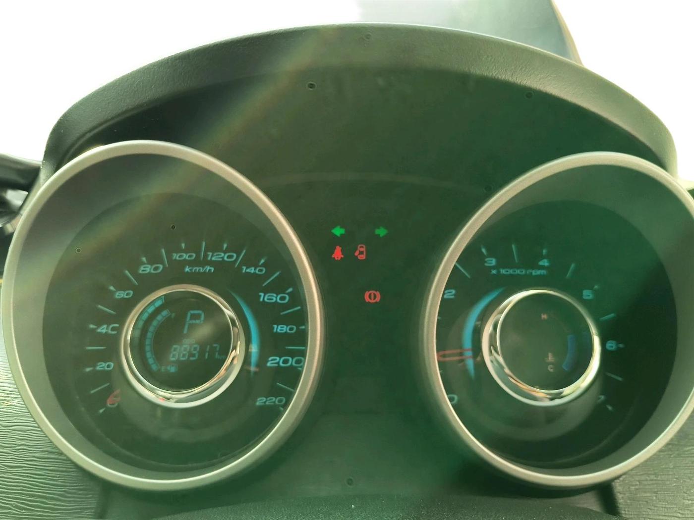 2016 Mahindra XUV500 W10 AT, Diesel, Automatic, 88,917 km, interior
