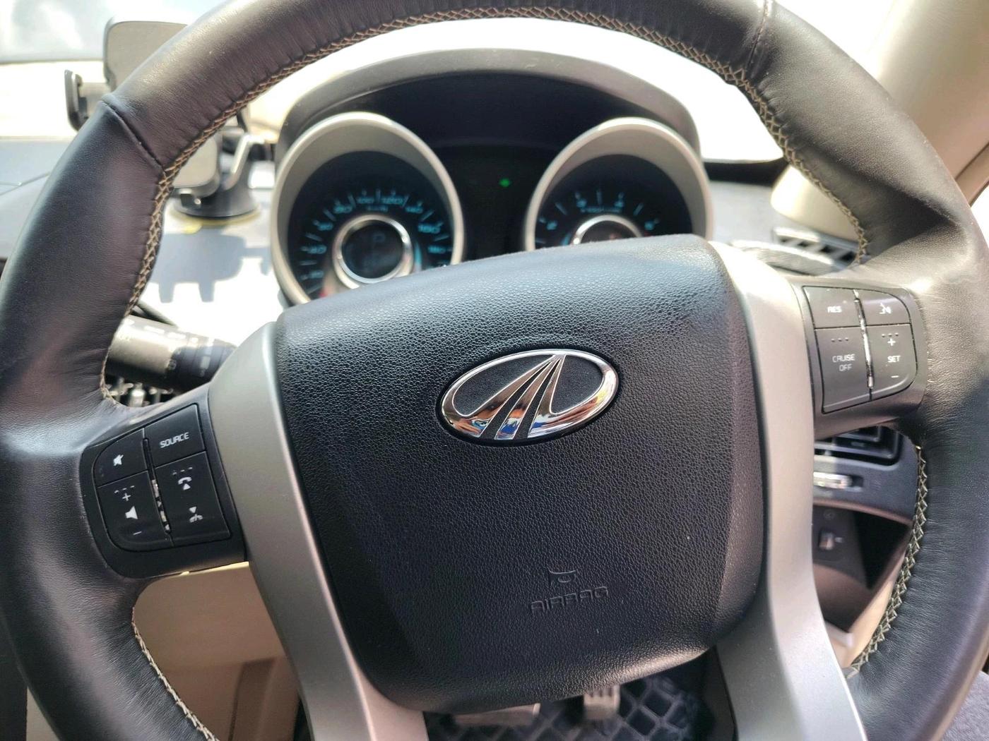 2016 Mahindra XUV500 W10 AT, Diesel, Automatic, 88,917 km, interior