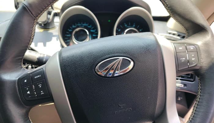 2016 Mahindra XUV500 W10 AT, Diesel, Automatic, 88,917 km, interior