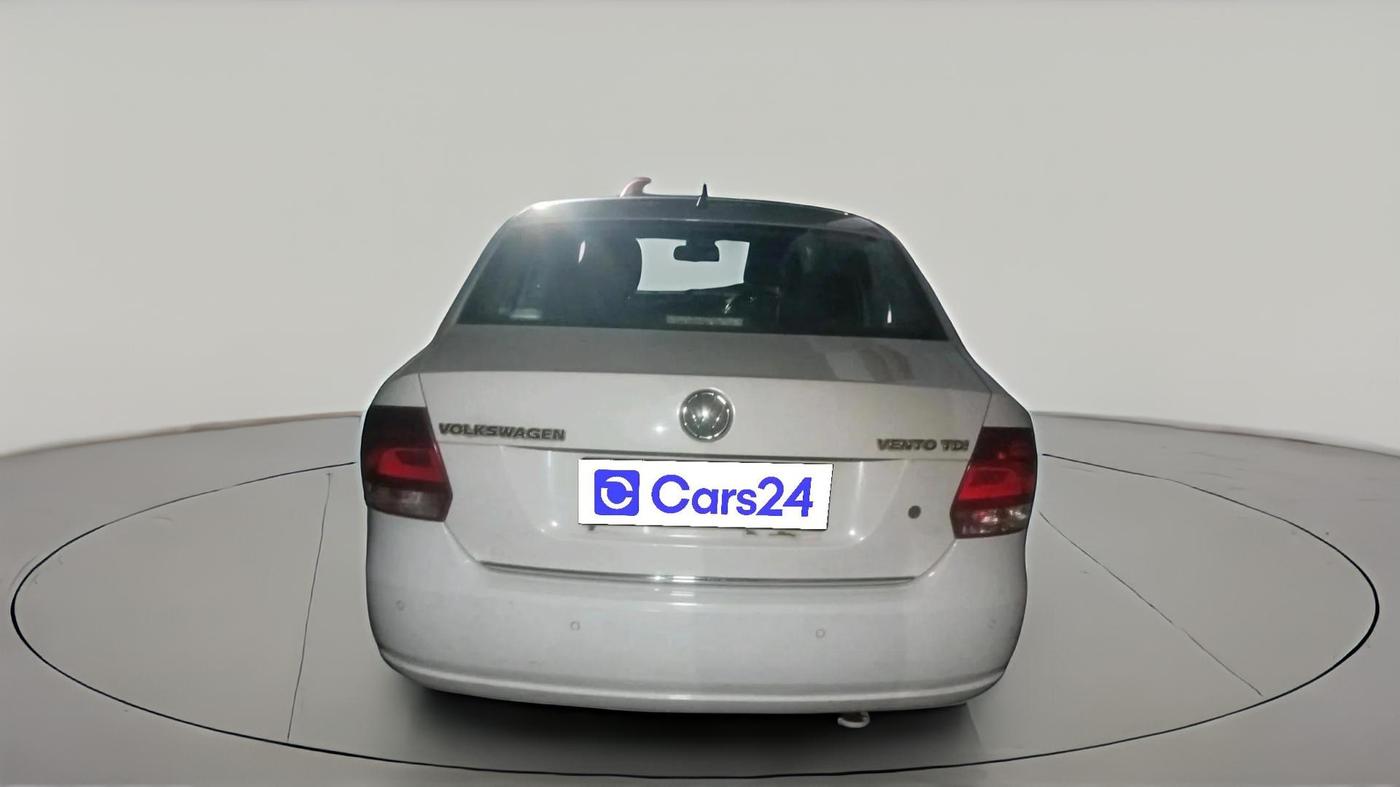 2012 Volkswagen Vento HIGHLINE DIESEL 1.6, Diesel, Manual, 1,99,844 km, exterior