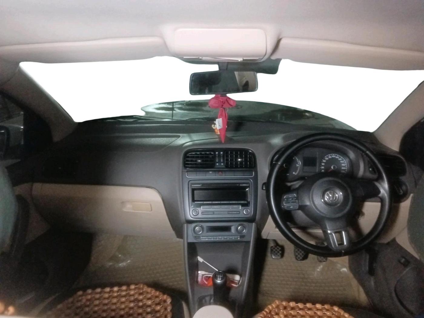 2012 Volkswagen Vento HIGHLINE DIESEL 1.6, Diesel, Manual, 1,99,844 km, interior