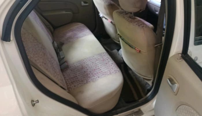 2011 Mahindra Verito 1.5 D4 BS III, Diesel, Manual, 63,921 km, interior