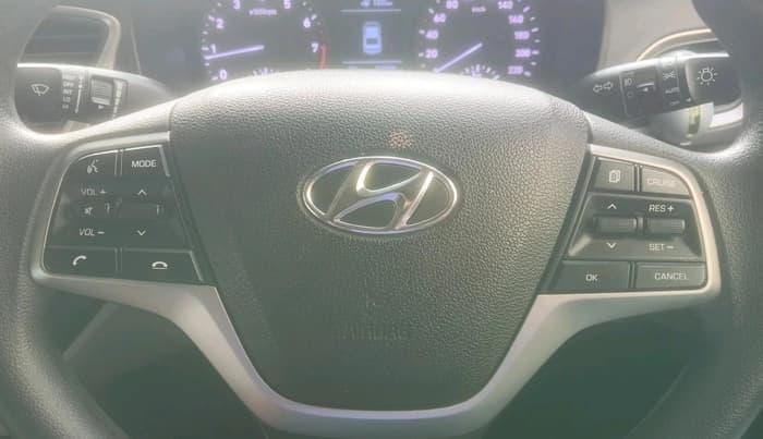 2019 Hyundai Verna 1.6 VTVT SX, Petrol, Manual, 52,791 km, interior