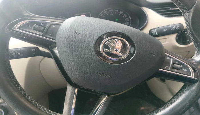 2017 Skoda Octavia 2.0 TDI CR STYLE PLUS AT, Diesel, Automatic, 1,47,273 km, interior