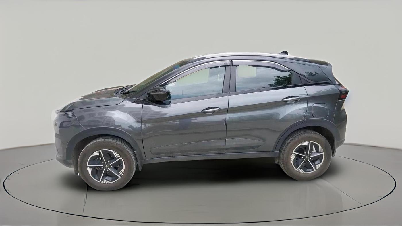 2024 Tata NEXON FEARLESS + 1.2 PETROL, Petrol, Manual, 2,562 km, exterior