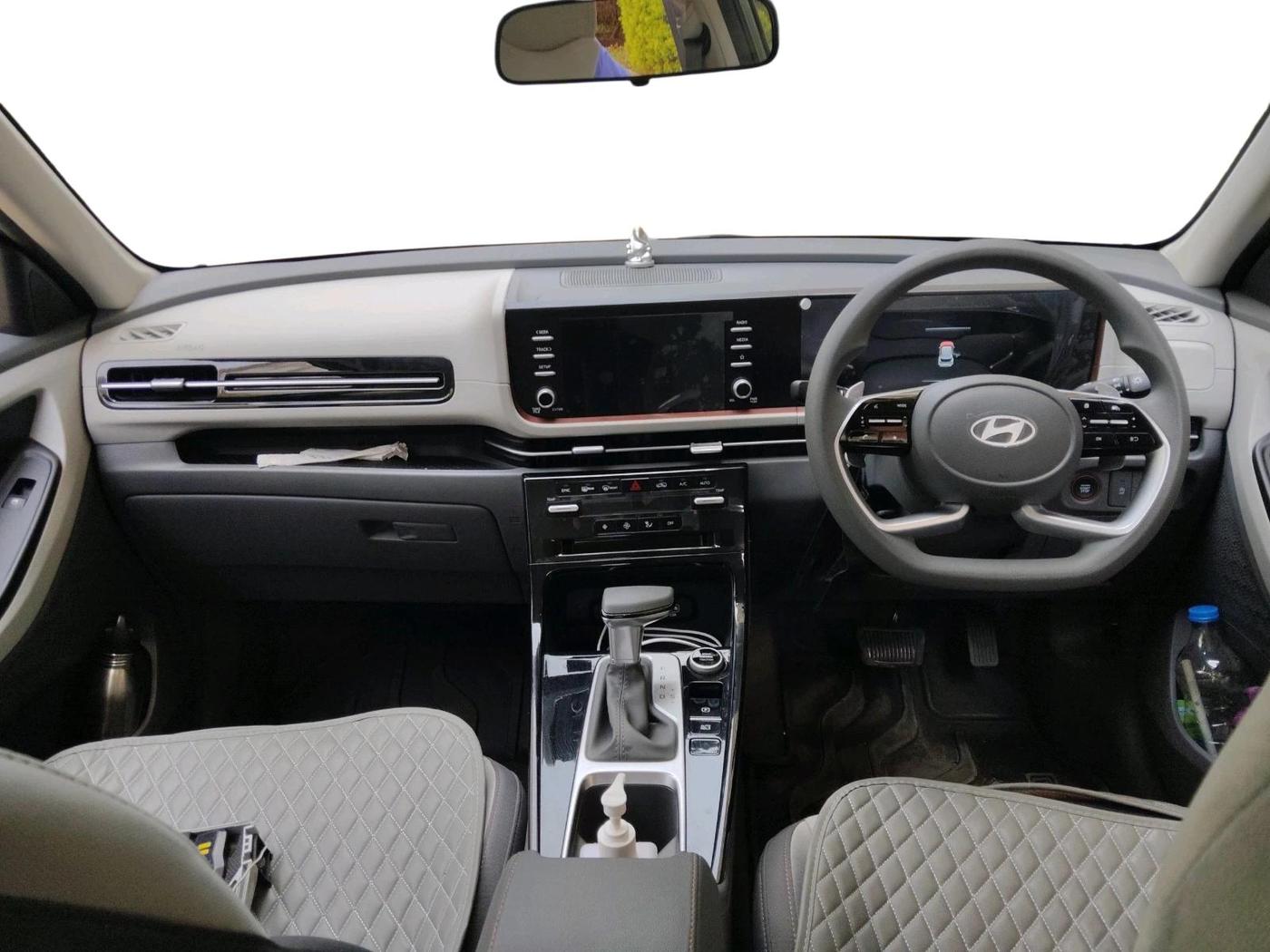 2025 Hyundai Creta 1.5 S (O) MPi iVT, Petrol, Automatic, 10,569 km, interior