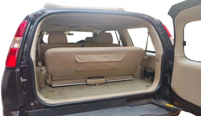 2010 Ford Endeavour 2.5L 4X2 MT, Diesel, Manual, 1,19,172 km, exterior