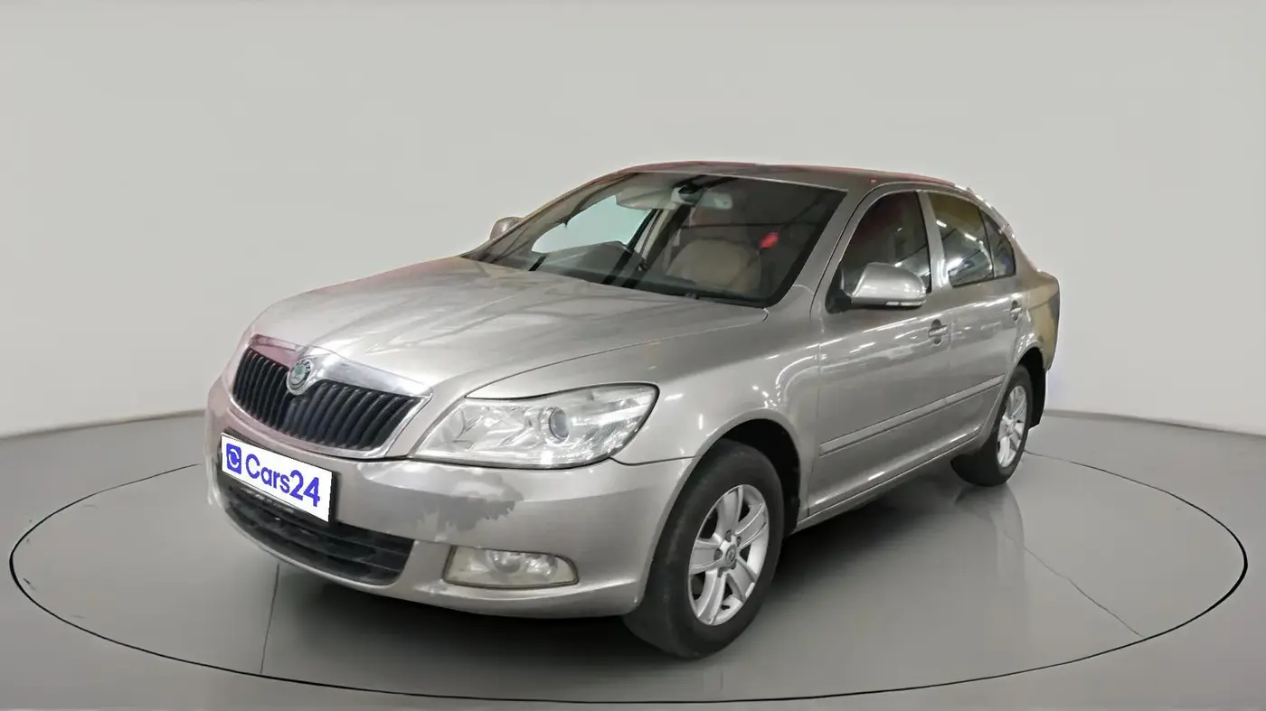2012 Skoda Superb 2.0 TDI PD, Diesel, Manual, 1,20,824 km, exterior