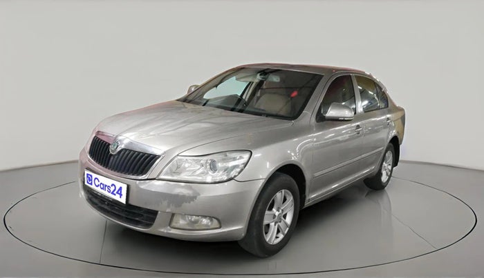 2012 Skoda Superb 2.0 TDI PD, Diesel, Manual, 1,20,824 km, exterior