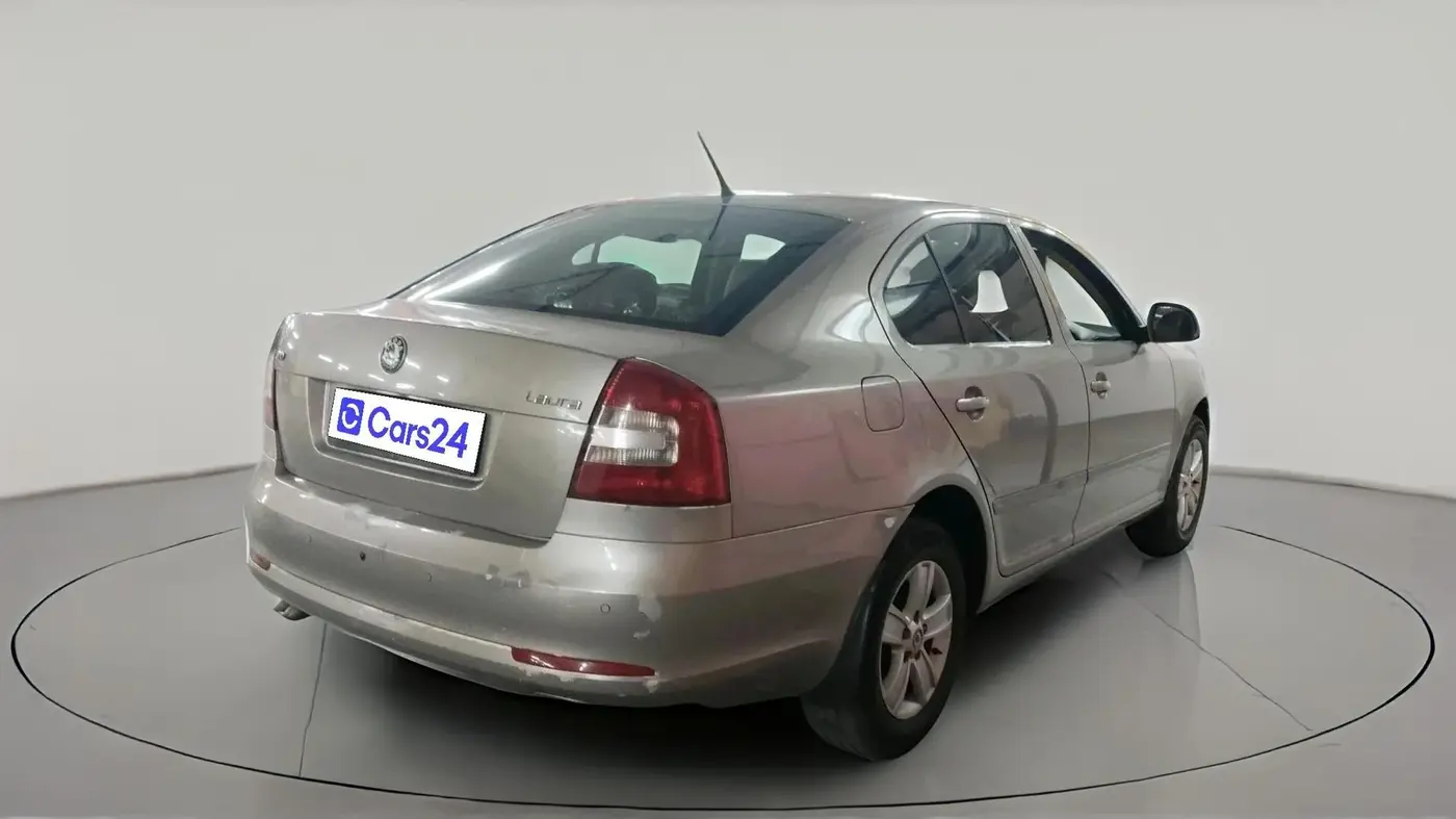 2012 Skoda Superb 2.0 TDI PD, Diesel, Manual, 1,20,824 km, exterior
