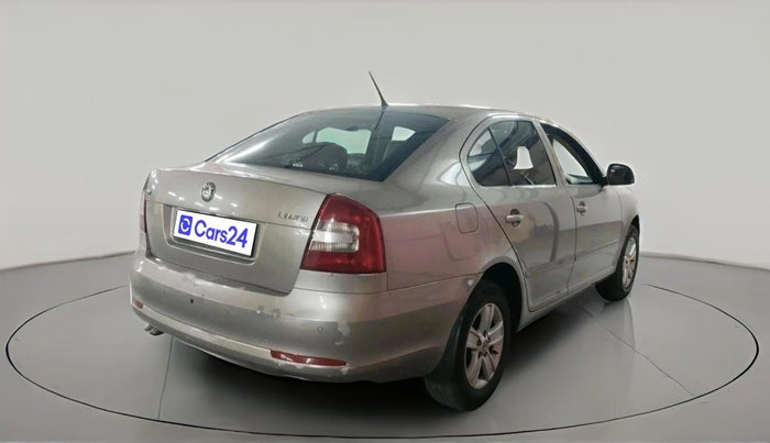 2012 Skoda Superb 2.0 TDI PD, Diesel, Manual, 1,20,824 km, exterior