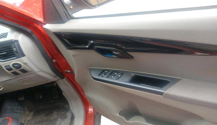 2016 Mahindra Kuv100 K6 PLUS 6 STR, Petrol, Manual, 98,416 km, interior