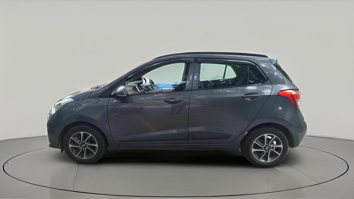 2017 Hyundai Grand i10 SPORTZ (O) AT 1.2 KAPPA VTVT, Petrol, Automatic, 45,789 km, exterior