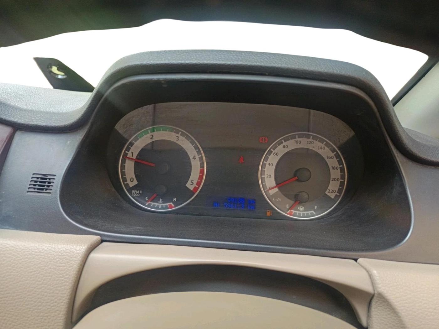 2012 Tata Aria PURE 4X2, Diesel, Manual, 99,135 km, interior