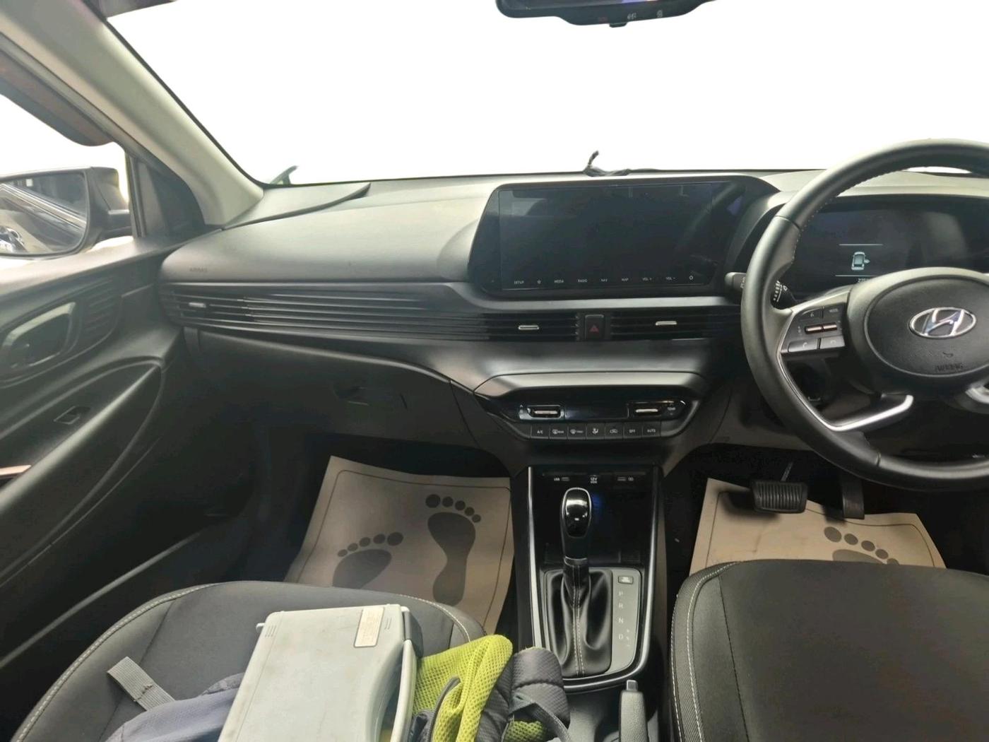 2022 Hyundai NEW I20 ASTA (O) 1.2 AT, Petrol, Automatic, 22,522 km, interior