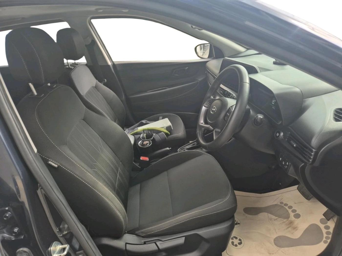 2022 Hyundai NEW I20 ASTA (O) 1.2 AT, Petrol, Automatic, 22,522 km, interior
