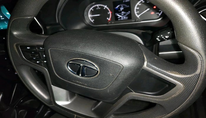 2021 Tata Harrier XMA 2.0L KRYOTEC, Diesel, Automatic, 97,181 km, interior