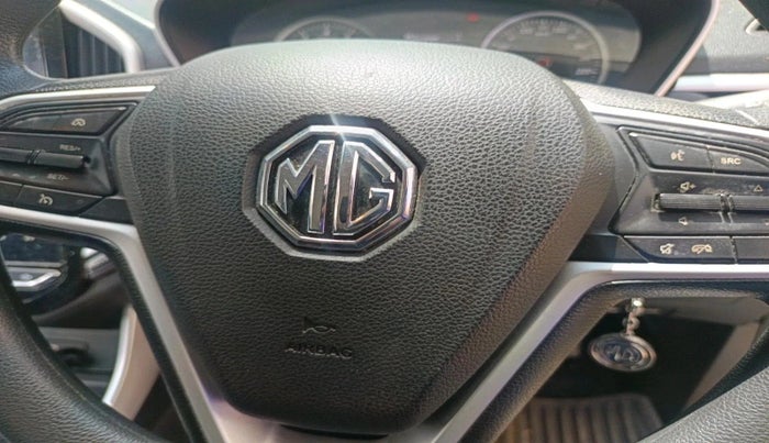 2019 MG HECTOR SUPER HYBRID 1.5 PETROL, Petrol, Manual, 48,130 km, interior