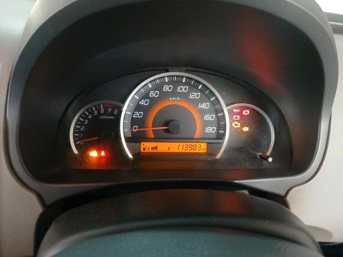 2011 Maruti Wagon R 1.0 VXI, Petrol, Manual, 1,13,983 km, interior