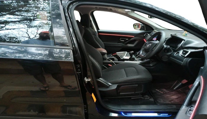 2020 Tata Harrier XT PLUS 2.0L KRYOTEC, Diesel, Manual, 62,536 km, interior