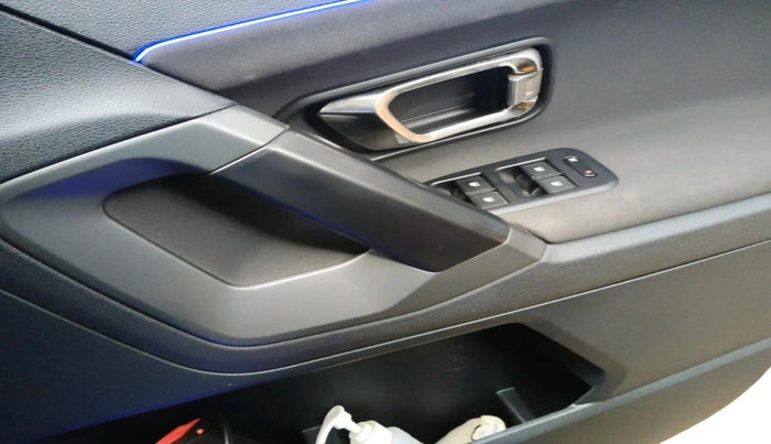 2020 Tata Harrier XT PLUS 2.0L KRYOTEC, Diesel, Manual, 62,536 km, interior