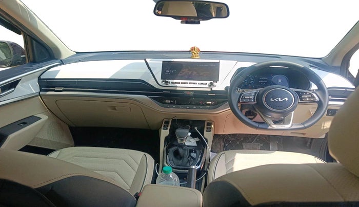 2024 KIA CARENS  LUXURY (O)1.5 TURBO DCT 7 STR, Petrol, Automatic, 6,401 km, interior