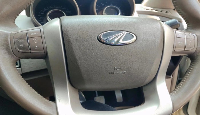 2014 Mahindra XUV500 W4, Diesel, Manual, 1,56,163 km, interior