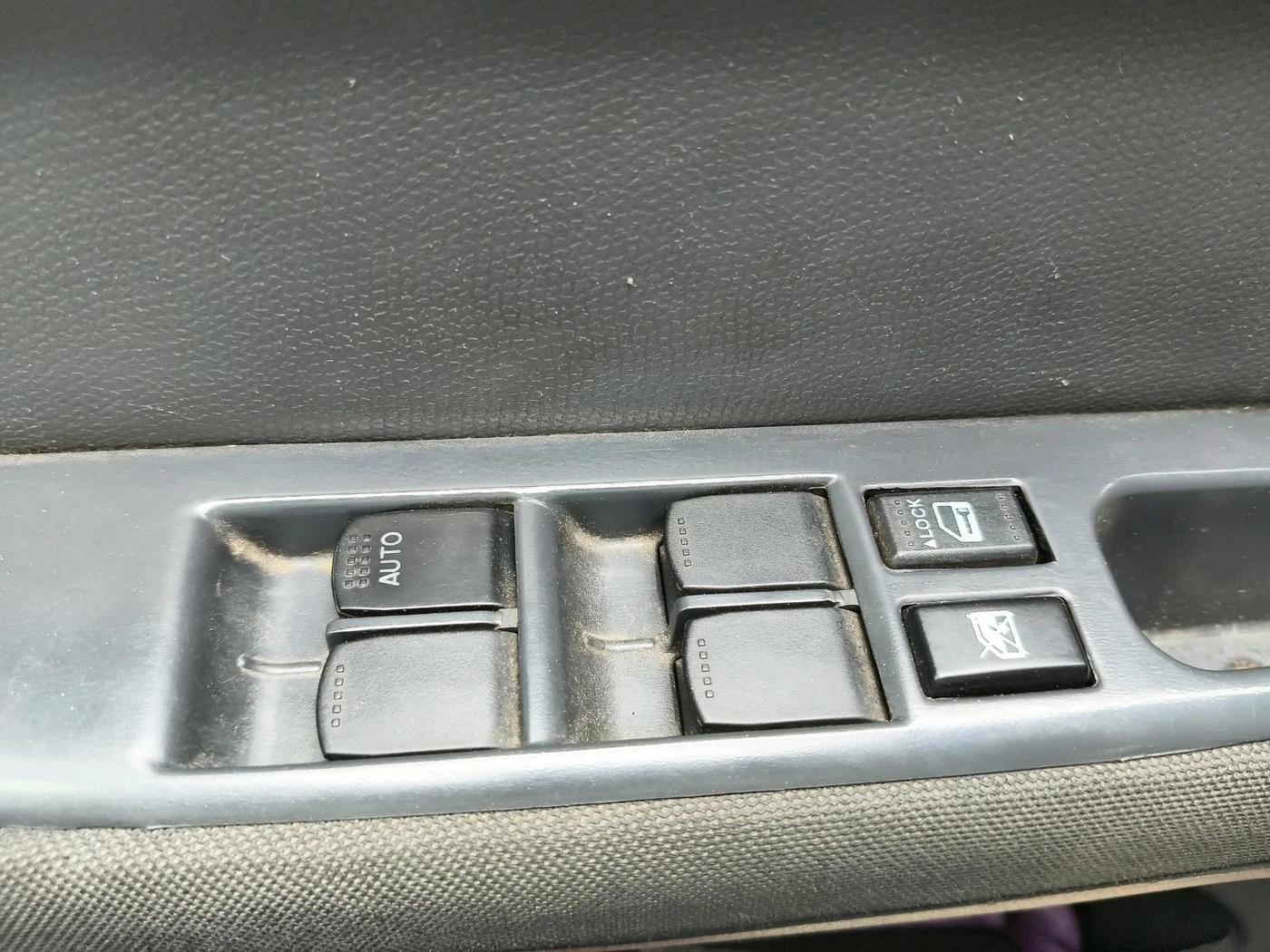 2011 Maruti Swift VXI, Petrol, Manual, 1,09,264 km, interior