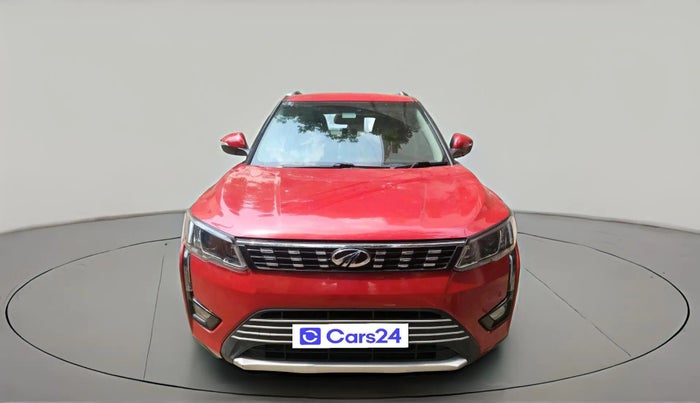 2020 Mahindra XUV300 W8 1.2 PETROL, Petrol, Manual, 30,408 km, exterior