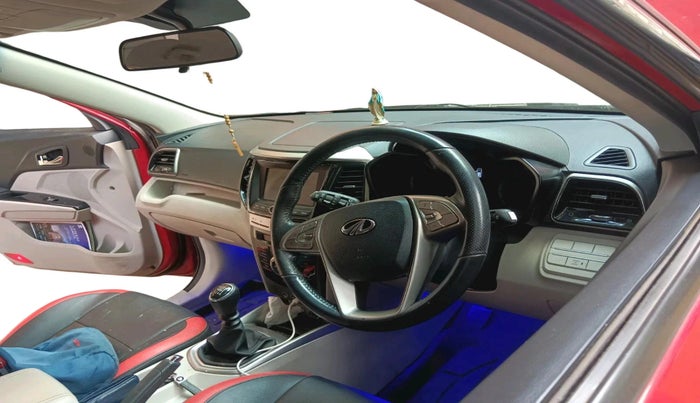 2020 Mahindra XUV300 W8 1.2 PETROL, Petrol, Manual, 30,408 km, interior