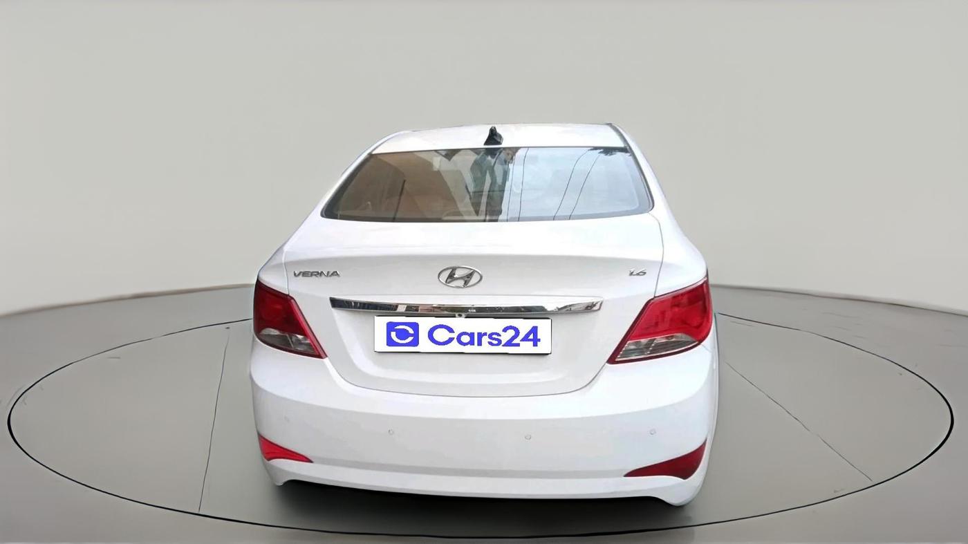 2015 Hyundai Verna FLUIDIC 1.6 CRDI SX 4S, Diesel, Manual, 69,751 km, exterior